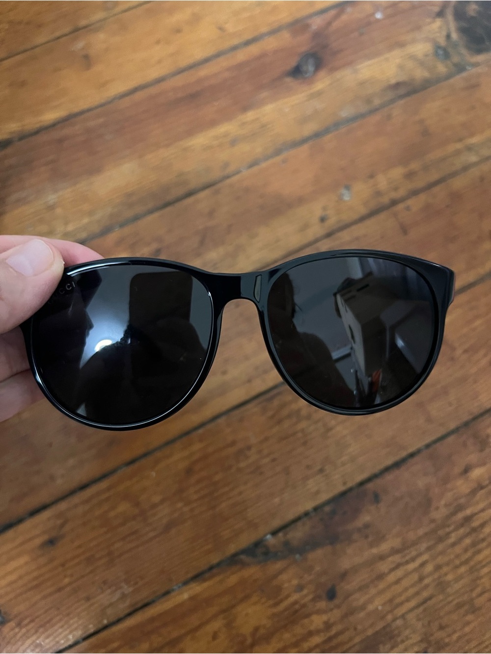 Gucci Black Women's Oversized Aviator Sunglasses - Picture 5 of 10